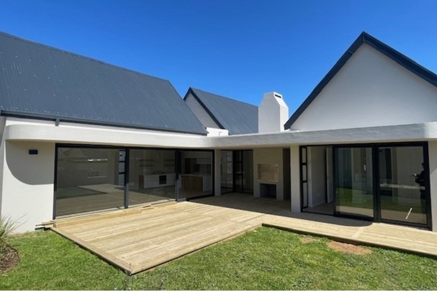 4 Bedroom Property for Sale in Baron View Western Cape